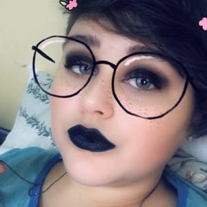 Meet your Posher, Halley